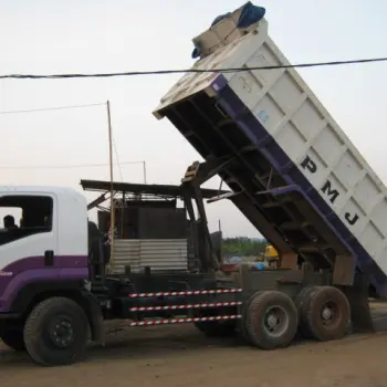  Dump Truck