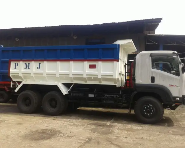 Dump Truck ISUZU 1 img_1986